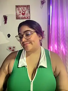 Snapshot of KathyGonzalez chatting on 19, 10, 2025 KathyGonzalez online show from 19, 10, 2025