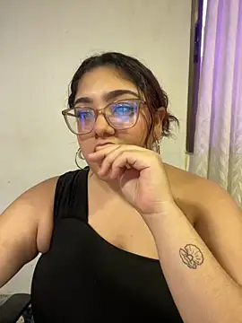 Snapshot of KathyGonzalez chatting on 9, 9, 2025 KathyGonzalez online show from 9, 9, 2025