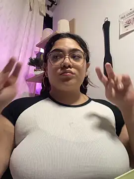 Snapshot of KathyGonzalez chatting on 24, 9, 2025 KathyGonzalez online show from 24, 9, 2025