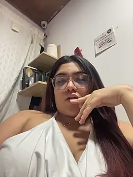 Snapshot of KathyGonzalez chatting on 2, 11, 2025 KathyGonzalez online show from 2, 11, 2025