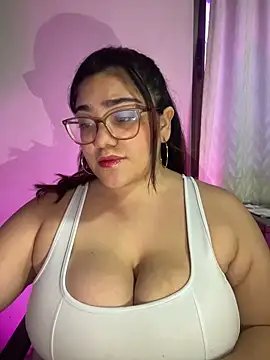 Snapshot of KathyGonzalez chatting on 25, 11, 2025 KathyGonzalez online show from 25, 11, 2025