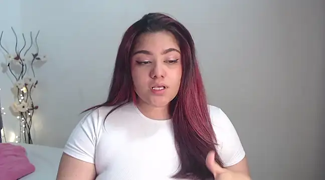 Snapshot of KathyGonzalez chatting on 25, 2, 2025 KathyGonzalez online show from 25, 2, 2025