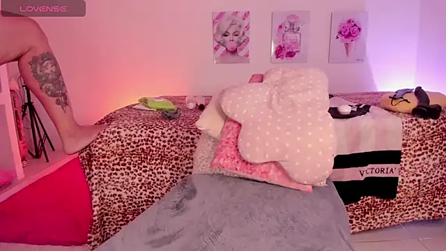 VeronicaBrunette online show from 28, 6, 2026