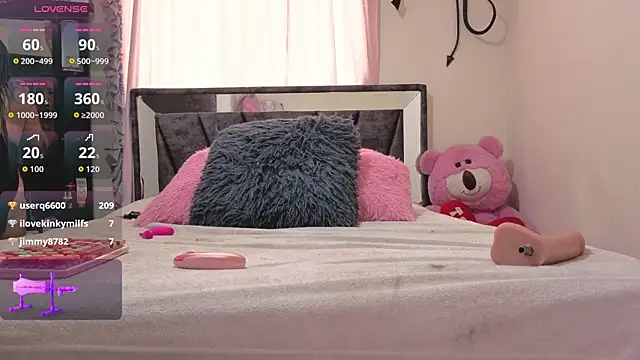 Hotsamantamature online show from 12, 2, 2026