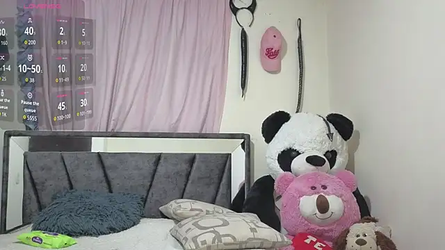 Hotsamantamature online show from 16, 10, 2025