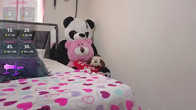 Hotsamantamature online show from 14, 10, 2025