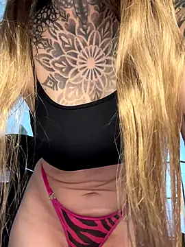 Snapshot of ElenaHaze chatting on 9, 9, 2025 ElenaHaze online show from 9, 9, 2025