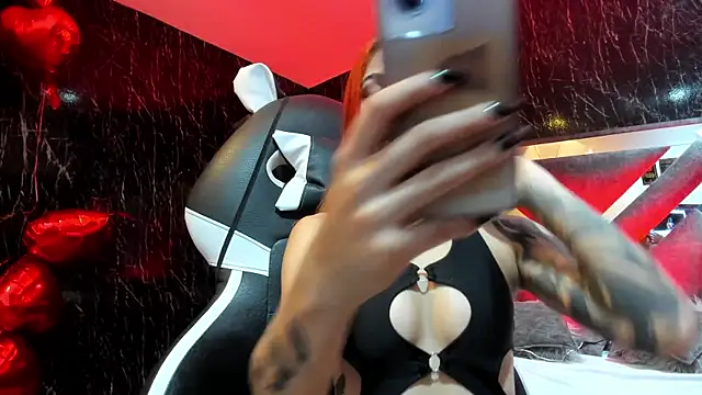 EMMABRAT online show from 19, 2, 2025