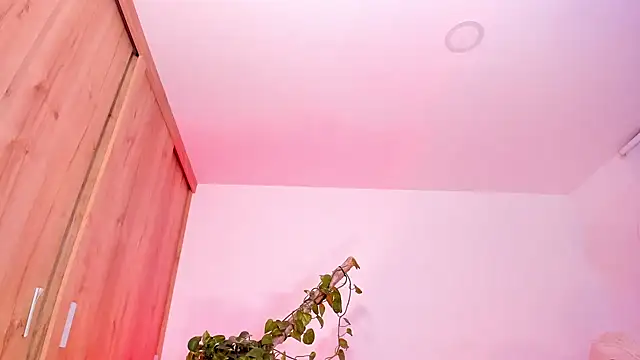 The queen of pleasure online show from 18, 11, 2025