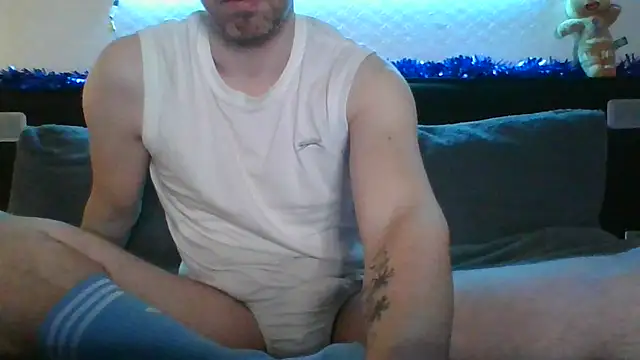 Snapshot of Fit4fun24 chatting on 4, 12, 2025 Fit4fun24 online show from 4, 12, 2025