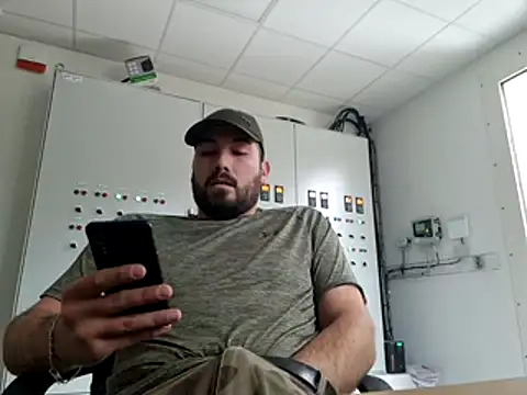 Leonormaldick online show from 15, 12, 2025