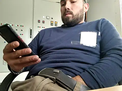 Leonormaldick online show from 12, 11, 2025