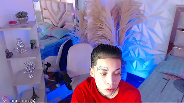 Jonesliam23 online show from 6, 3, 2026