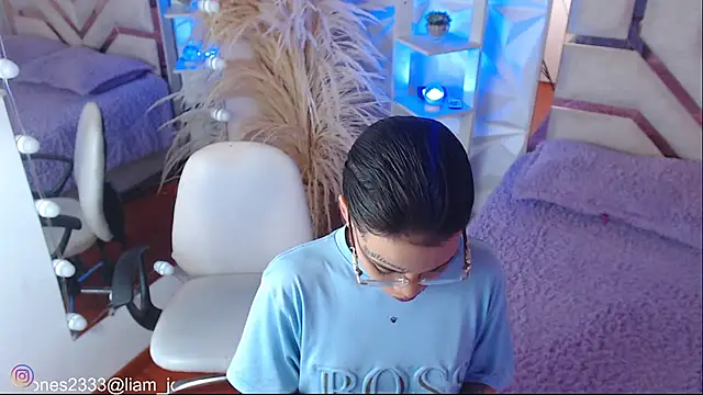 Jonesliam23 online show from 20, 10, 2025