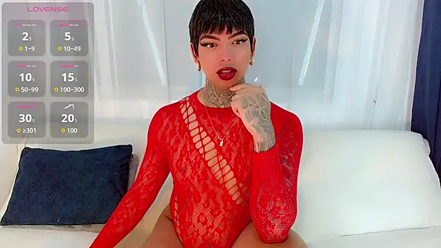 Snapshot of laura_sweett120 chatting on 18, 7, 2026 laura sweett120 online show from 18, 7, 2026