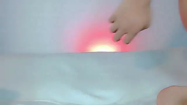 laura sweett120 online show from 27, 2, 2025