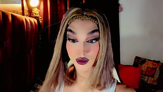Snapshot of the-horus-girl chatting on 4, 7, 2026 the-horus-girl online show from 4, 7, 2026