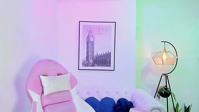 Tamara slimx online show from 9, 3, 2025