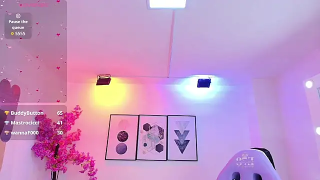 Tamara slimx online show from 9, 11, 2025