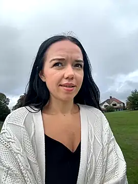 Vanesskaa online show from 17, 9, 2025