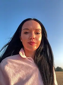 Vanesskaa online show from 14, 7, 2026