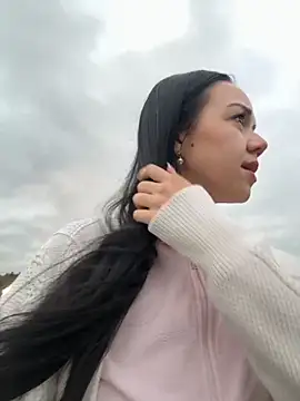 Vanesskaa online show from 9, 10, 2025