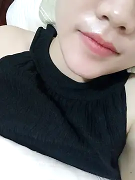  Attractivegirl33 online show from 10, 10, 2025