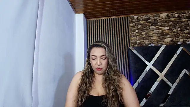 Snapshot of marie_hss chatting on 6, 7, 2026 marie hss online show from 6, 7, 2026