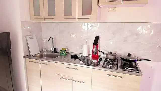 rose scottt online show from 21, 12, 2025