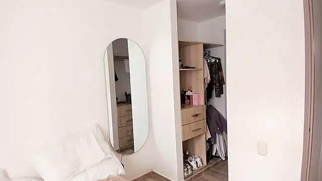 rose scottt online show from 6, 3, 2026