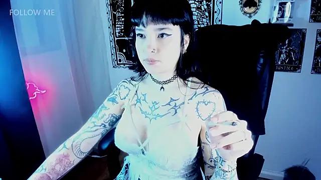 Demongirl6666 online show from 3, 12, 2025