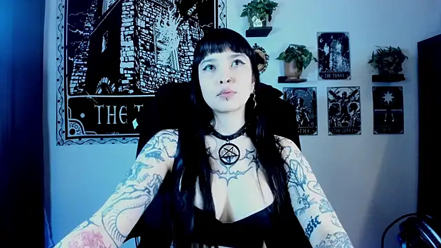 Demongirl6666 online show from 13, 11, 2025