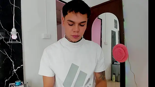 Jordyrodriiguez online show from 1, 11, 2025