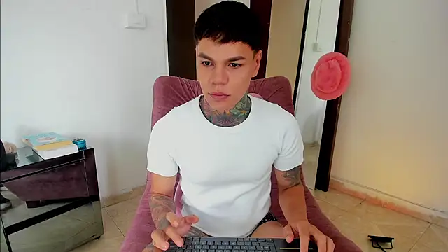 Jordyrodriiguez online show from 29, 10, 2025