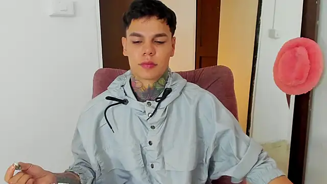 Jordyrodriiguez online show from 27, 10, 2025