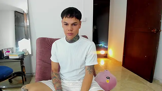 Jordyrodriiguez online show from 23, 10, 2025