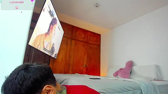 Jordyrodriiguez online show from 14, 2, 2025