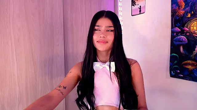 CatrinaRossi online show from 26, 11, 2025