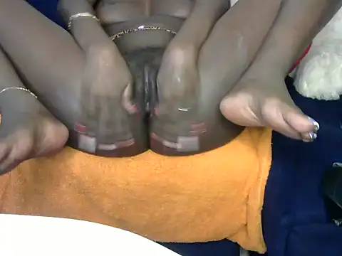 Moniklavy online show from 2, 12, 2025