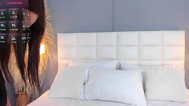 HannaKarson online show from 13, 11, 2025