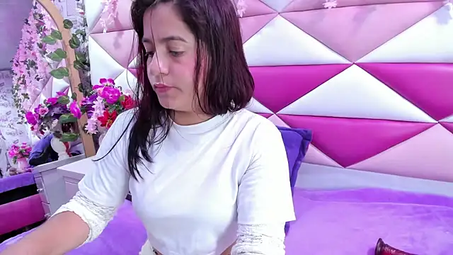 MariaClay online show from 8, 11, 2025