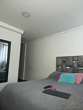 LauraCadwell online show from 27, 2, 2026