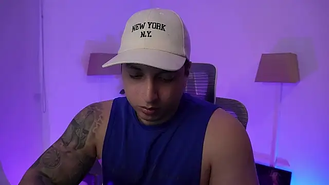Snapshot of appolo_allen chatting on 14, 7, 2026 appolo allen online show from 14, 7, 2026