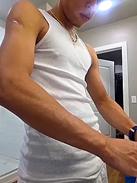 Yoko0381 online show from 1, 12, 2025