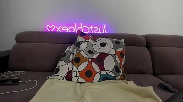 justchloex online show from 26, 9, 2025