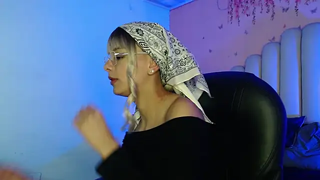 peyton golden1 online show from 15, 10, 2025