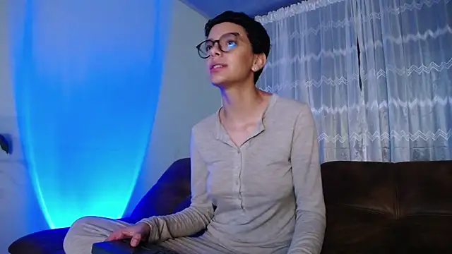 peyton golden1 online show from 19, 3, 2025