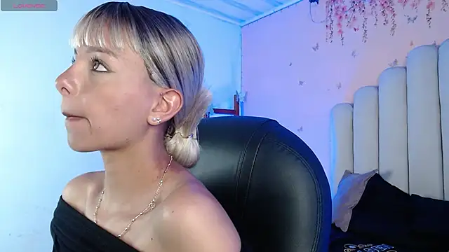 peyton golden1 online show from 24, 9, 2025