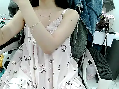 Yin-girl online show from 14, 10, 2025