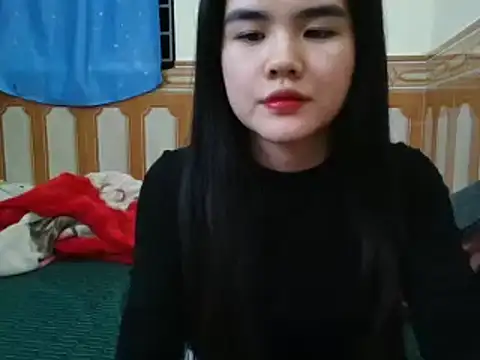 Yin-girl online show from 7, 1, 2025